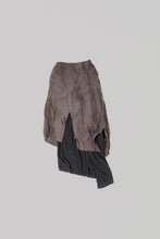 Load image into Gallery viewer, 036 - Draped Table Skirt