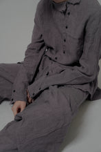Load image into Gallery viewer, 011- The Hole Shirt in linen