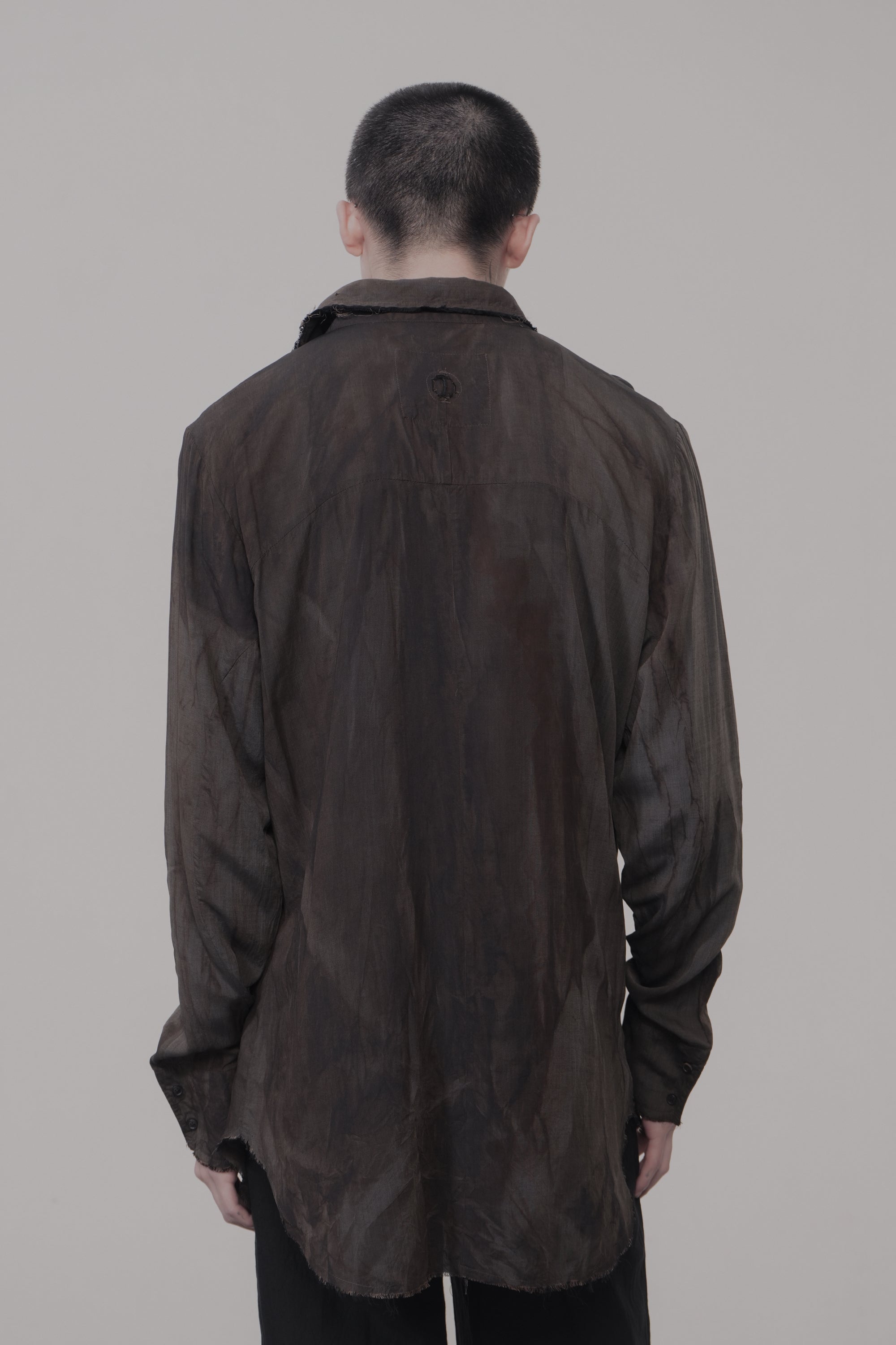 011 -  The Hole Shirt in cupro