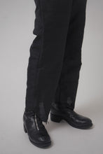 Load image into Gallery viewer, 040 - Basic Straight Pants in silk
