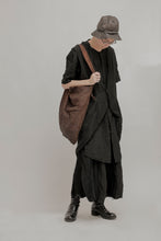 Load image into Gallery viewer, 001- Mountain Bag (Brown)
