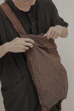 Load image into Gallery viewer, 001- Mountain Bag (Brown)
