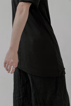 Load image into Gallery viewer, 010 - Basic Asymmetric T-shirt
